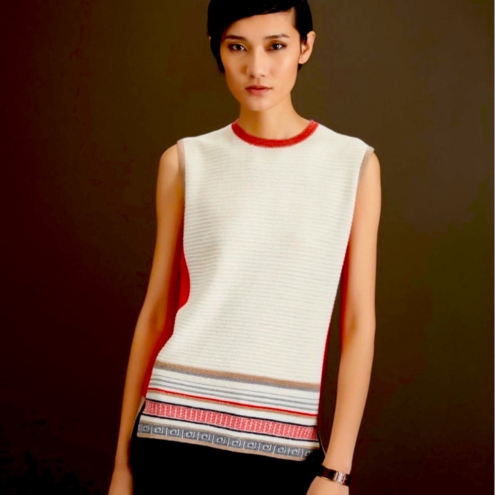 Beautiful and elegant Chinese style top